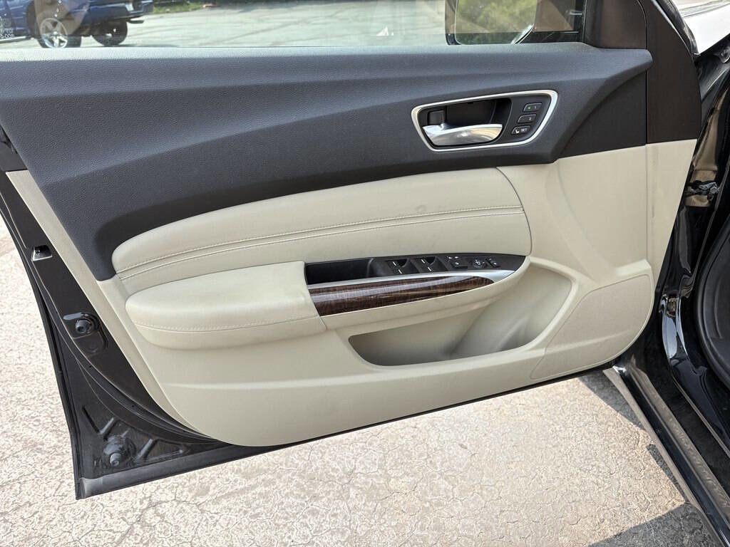 Used 2018 Acura TLX image 7
