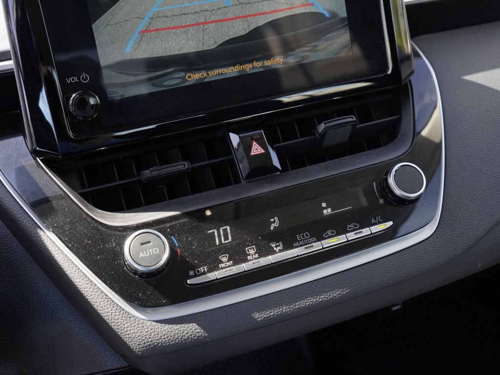 Used 2023 Toyota Corolla LE FWD image 13