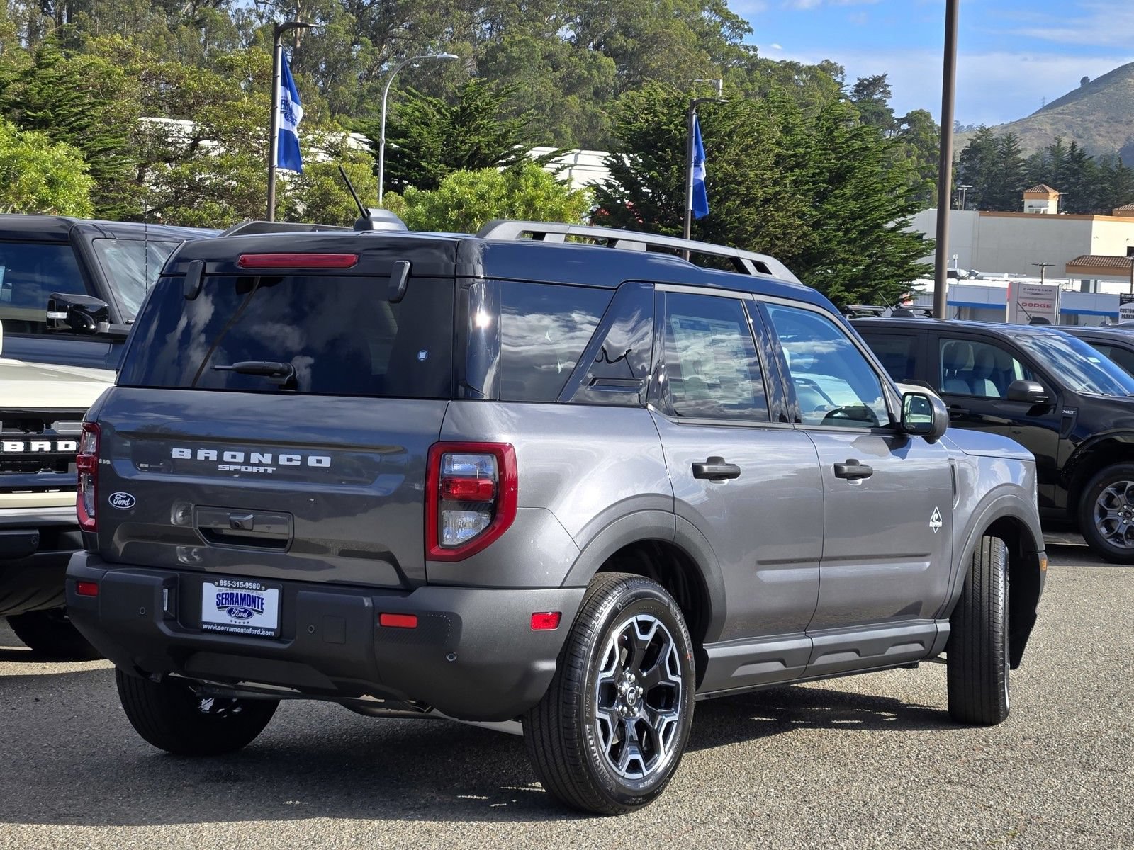 New 2026 Ford Bronco Sport Outer Banks w/ Outer Banks Tech Package+ AWD/4WD image 4