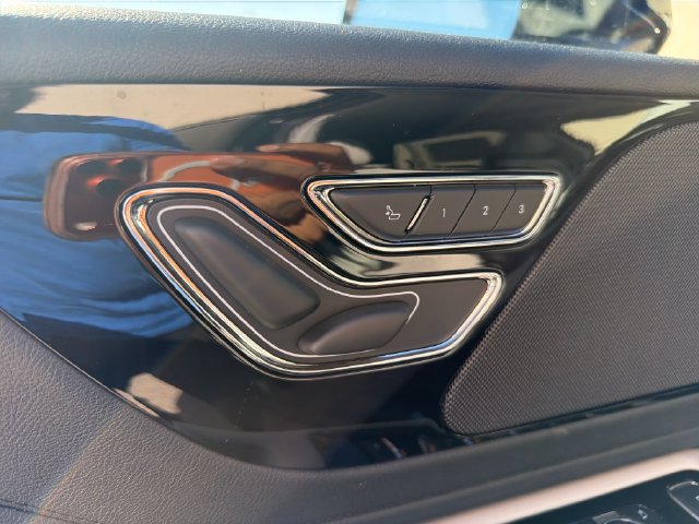 New 2027 Lincoln Aviator AWD image 22