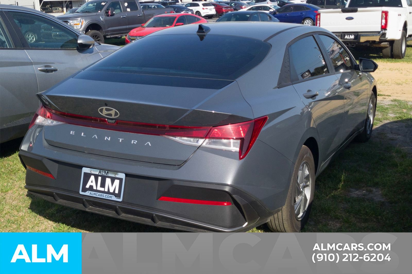 Used 2026 Hyundai Elantra SE image 26