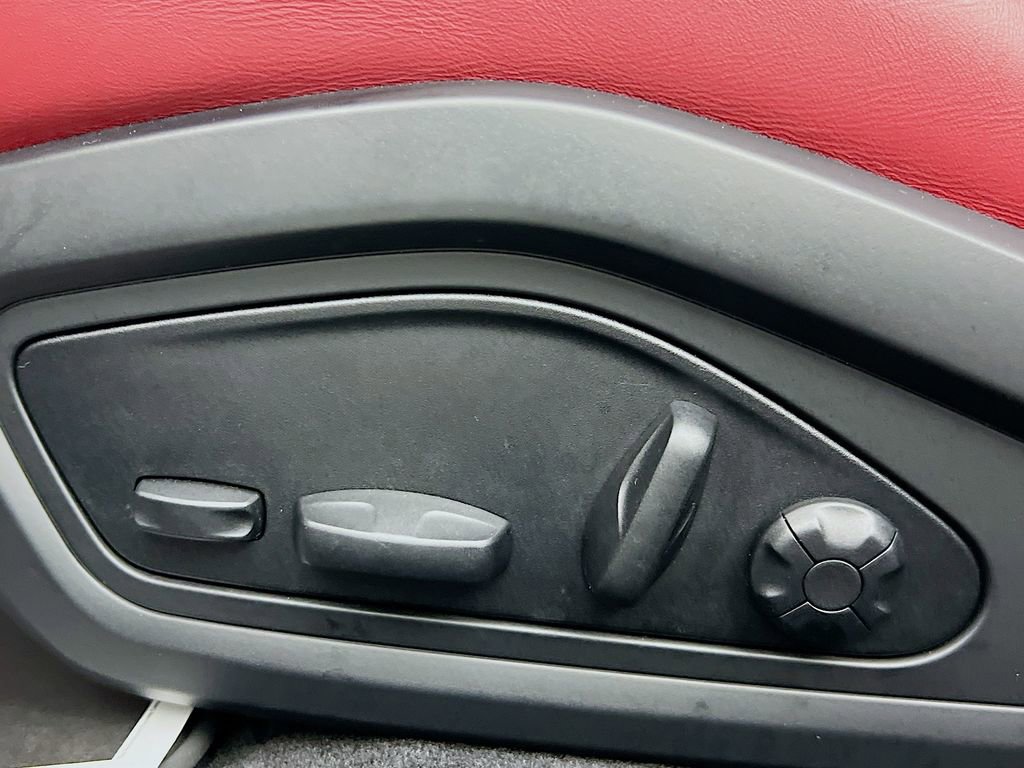 Certified 2022 Porsche Taycan image 22