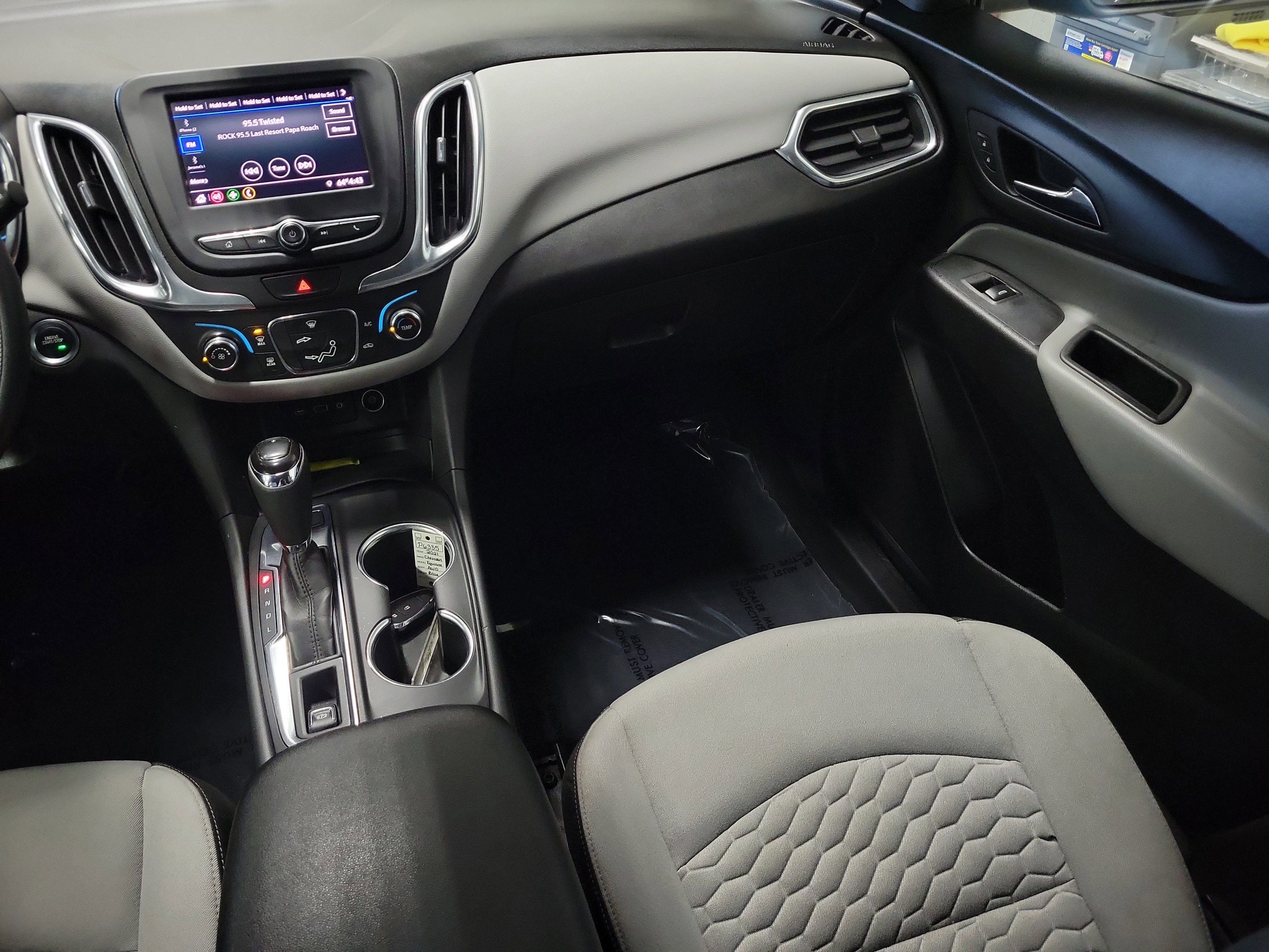 Used 2021 Chevrolet Equinox LS w/ LS Convenience Package image 14