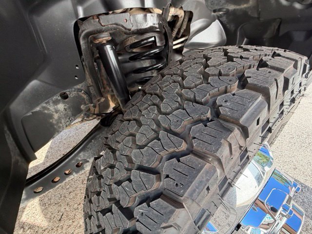 Used 2024 RAM 3500 Tradesman w/ Chrome Appearance Group AWD/4WD image 16