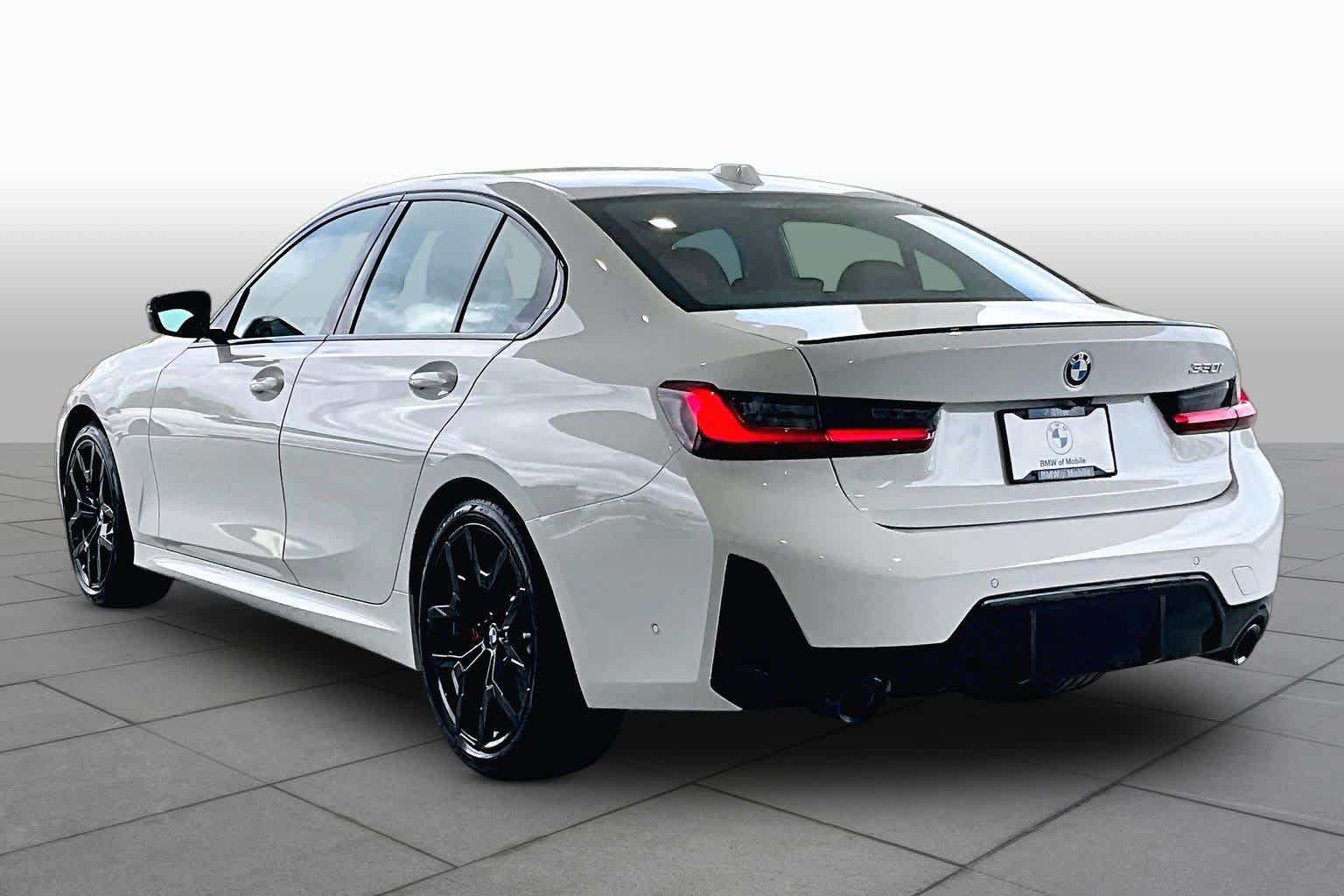 New 2026 BMW 330i Sedan w/ M Sport Package RWD image 12