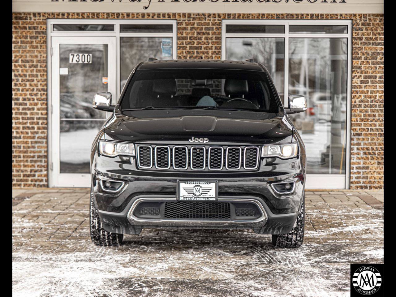 Used 2019 Jeep Grand Cherokee Limited AWD/4WD image 2