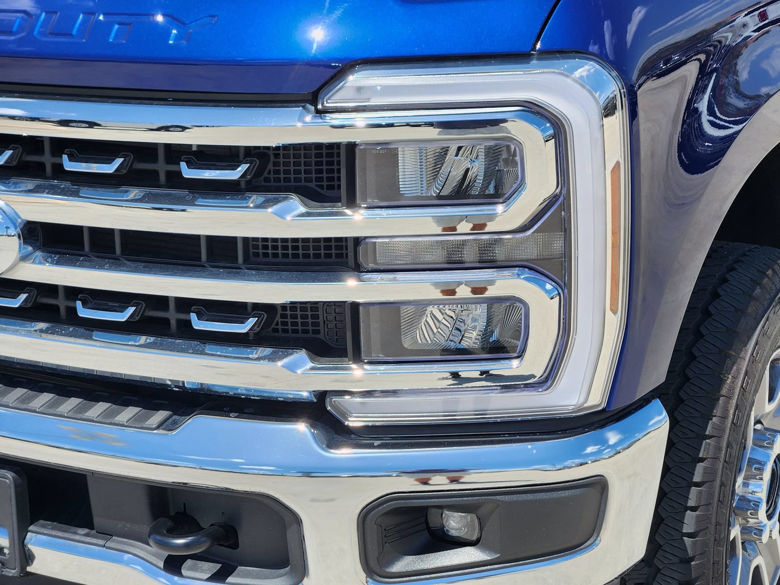 Used 2026 Ford F250 Lariat w/ FX4 Off-Road Package AWD/4WD image 12