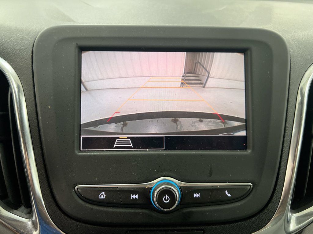 Used 2024 Chevrolet Equinox LS FWD image 15