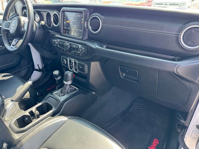 Used 2018 Jeep Wrangler Unlimited Sahara image 5