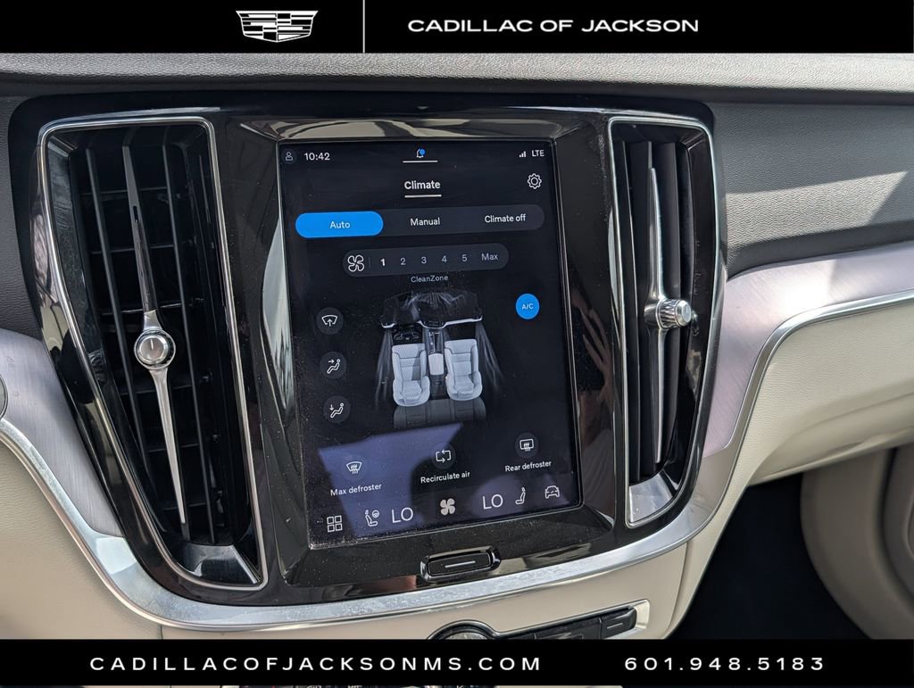 Used 2024 Volvo S60 B5 Core image 11