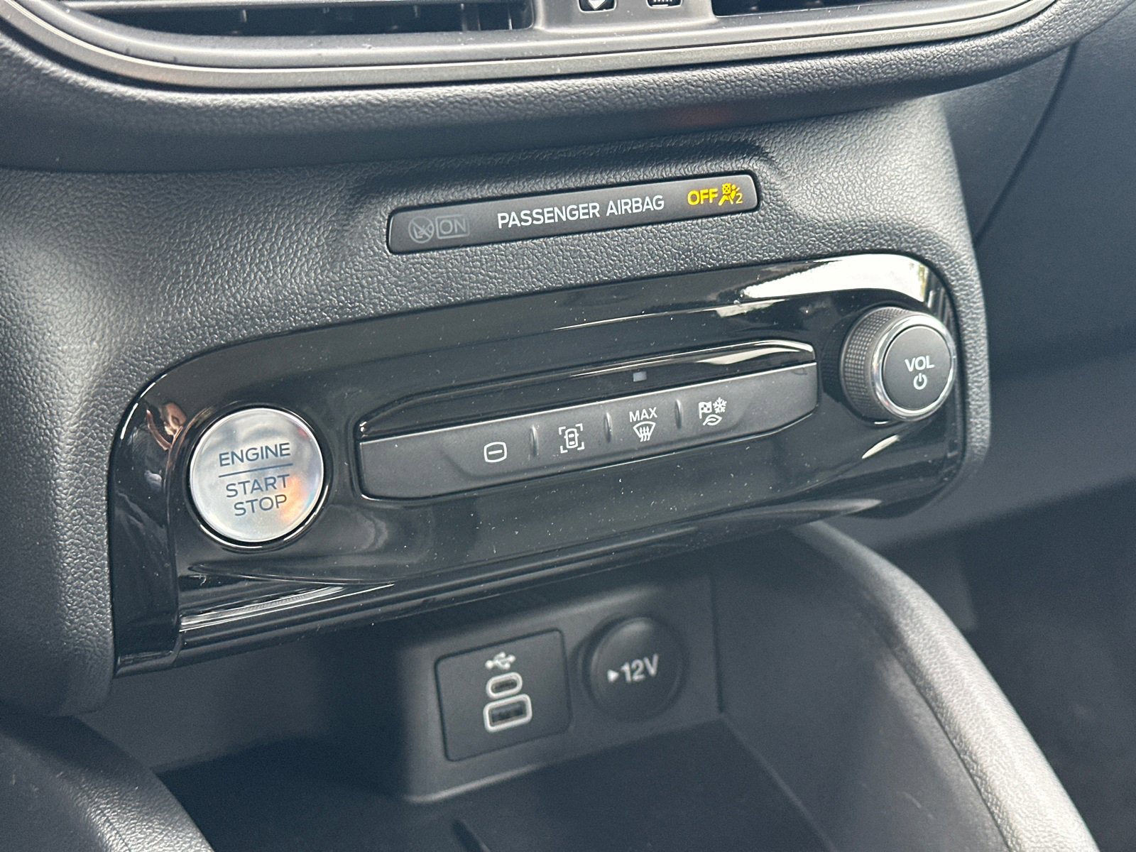 New 2026 Ford Escape SE image 28