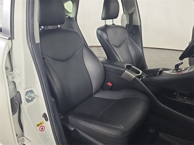 Used 2015 Toyota Prius Persona Series image 17