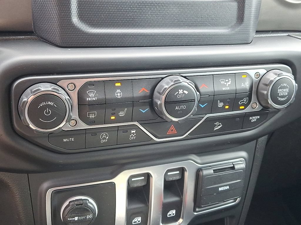 Certified 2019 Jeep Wrangler Sport AWD/4WD image 13