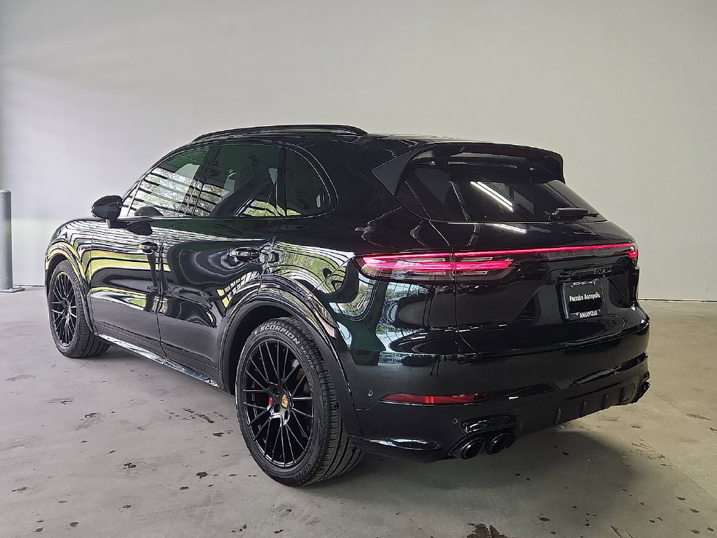 Certified 2023 Porsche Cayenne GTS AWD/4WD image 3