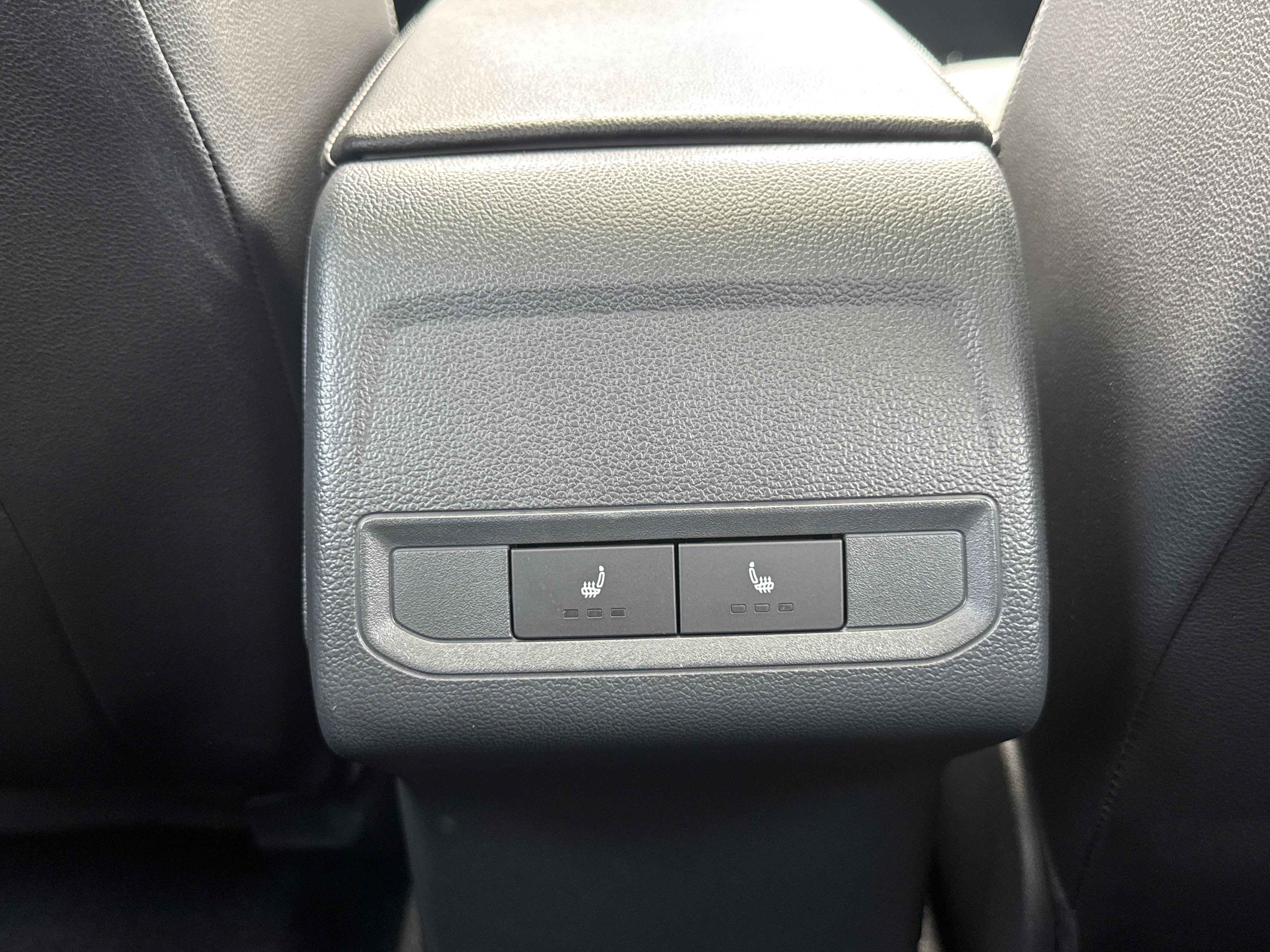 Used 2023 Volkswagen Jetta SEL FWD image 16