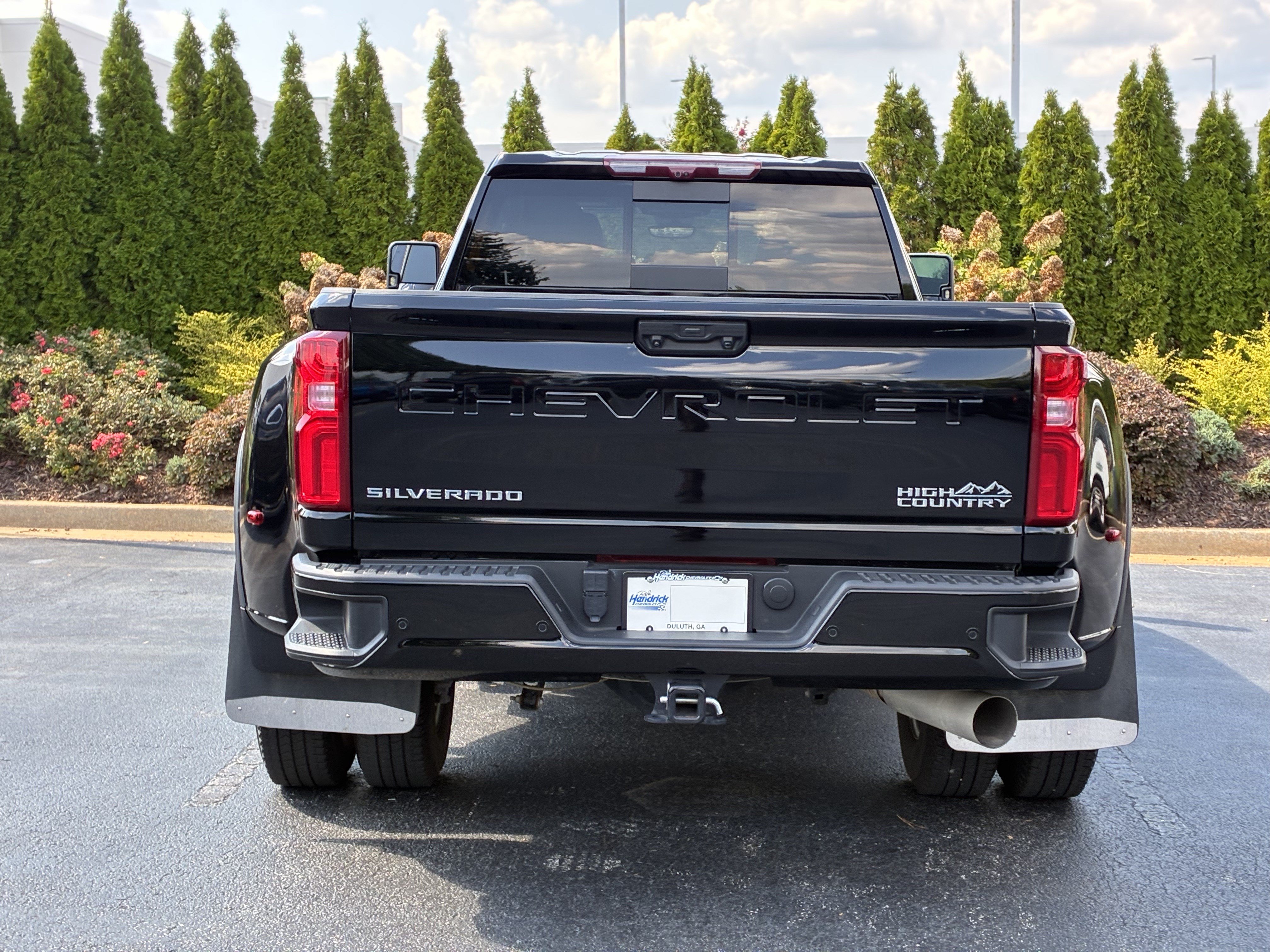 Used 2025 Chevrolet Silverado 3500 High Country w/ High Country Premium Package AWD/4WD image 10