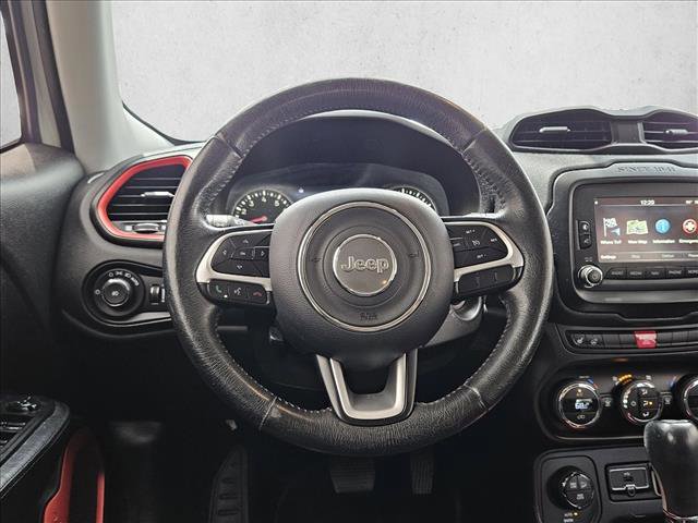 Used 2015 Jeep Renegade Trailhawk w/ Popular Equipment Group AWD/4WD image 15