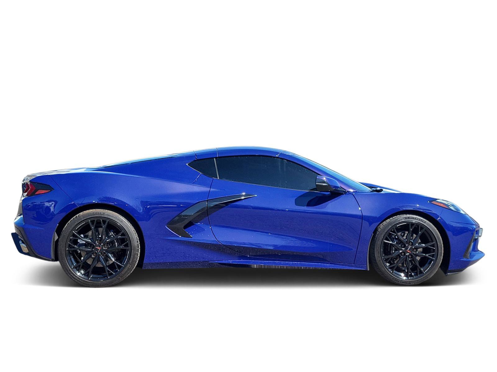 Used 2025 Chevrolet Corvette Stingray Coupe w/ 1LT RWD image 2