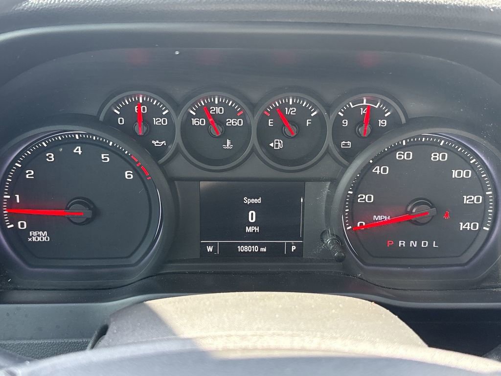 Used 2020 Chevrolet Silverado 1500 Custom w/ Custom Value Package image 14