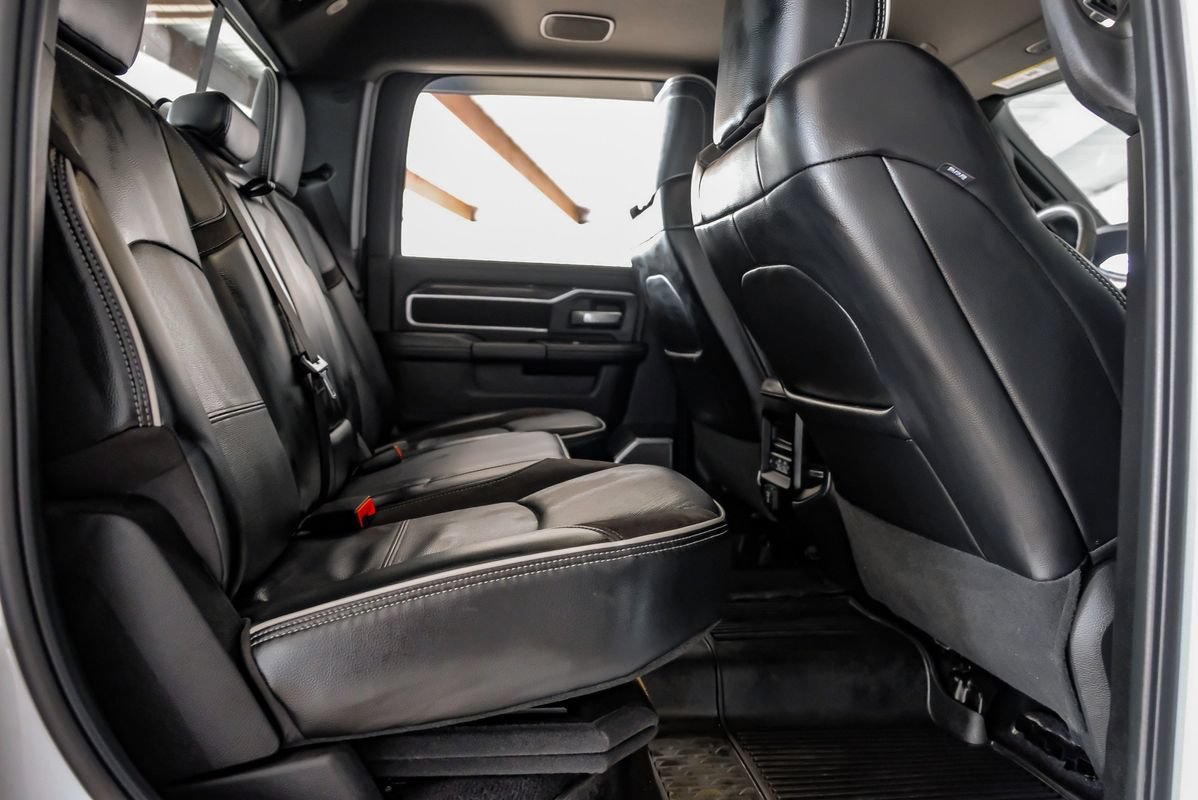 Used 2025 RAM 3500 Laramie AWD/4WD image 33