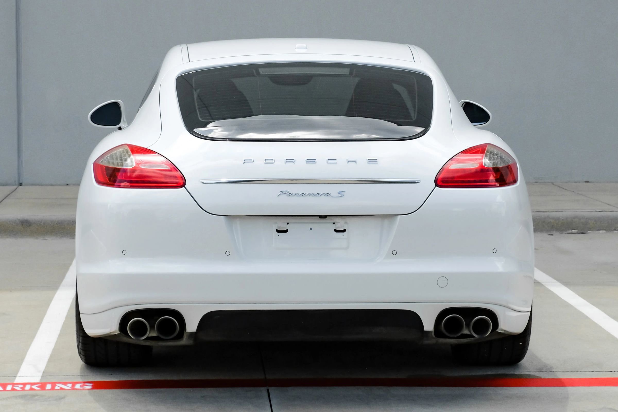 Used 2013 Porsche Panamera S RWD image 8