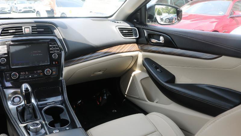 Used 2018 Nissan Maxima Platinum FWD image 21