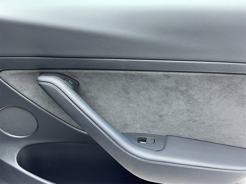 Used 2023 Tesla Model 3 Standard Range image 52