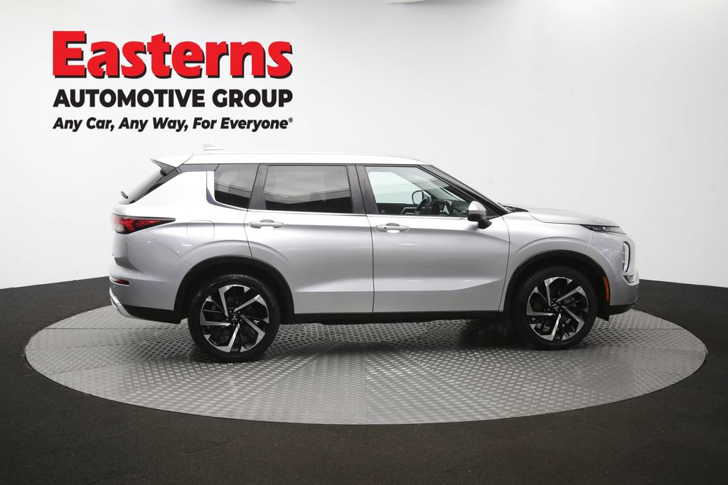 Used 2024 Mitsubishi Outlander SE FWD image 44