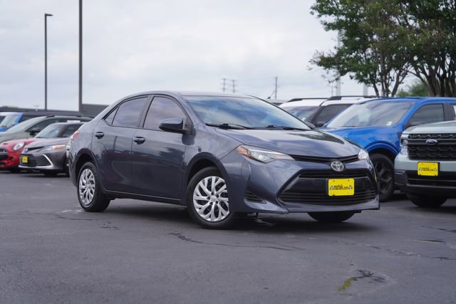 Used 2019 Toyota Corolla LE FWD image 2