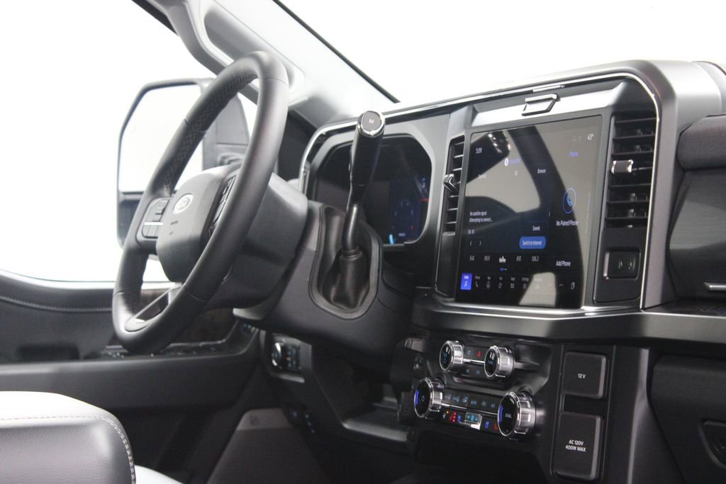 New 2026 Ford F250 Lariat w/ Black Appearance Package image 30