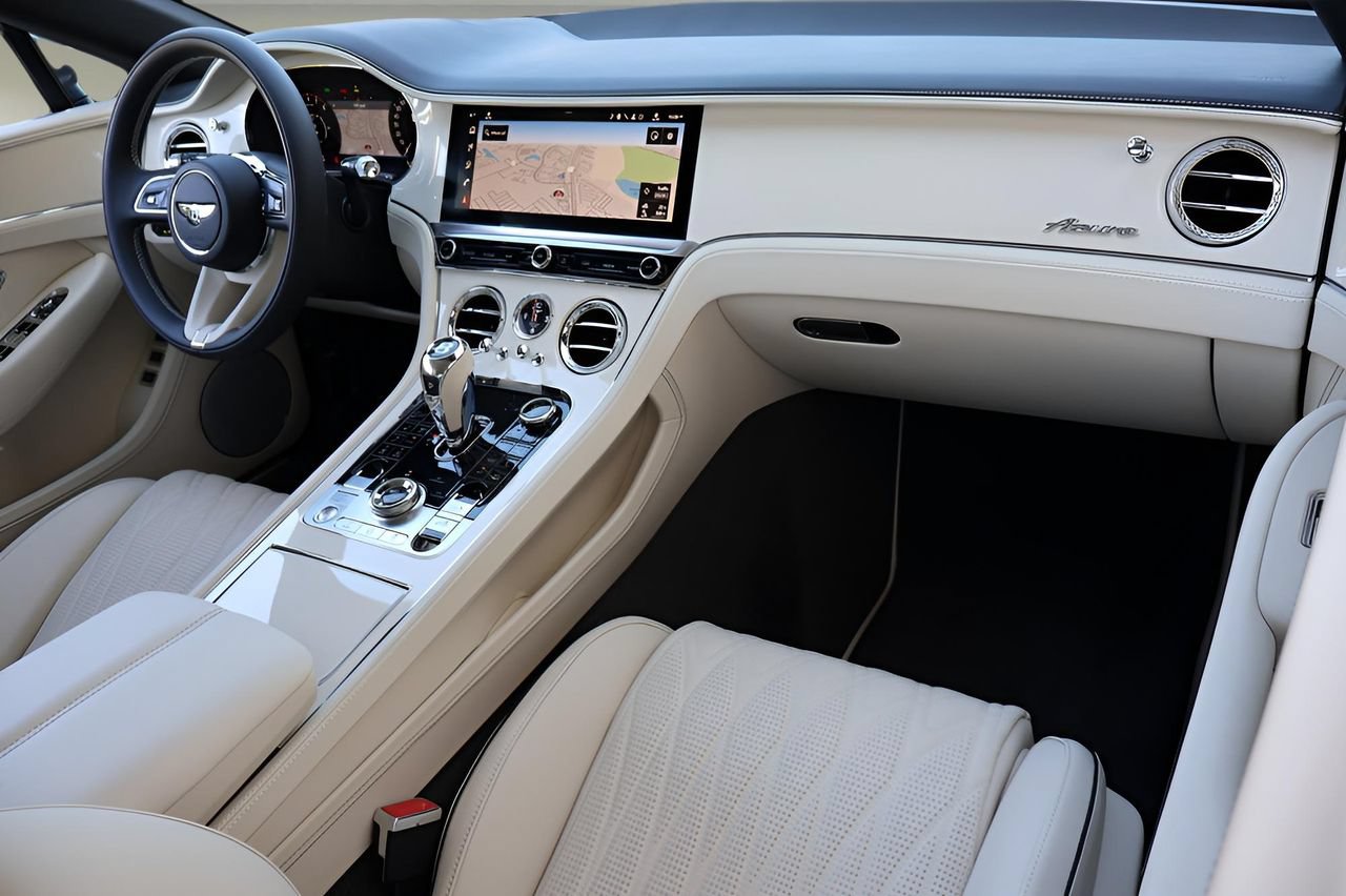 Used 2026 Bentley Continental GTC AWD/4WD image 2
