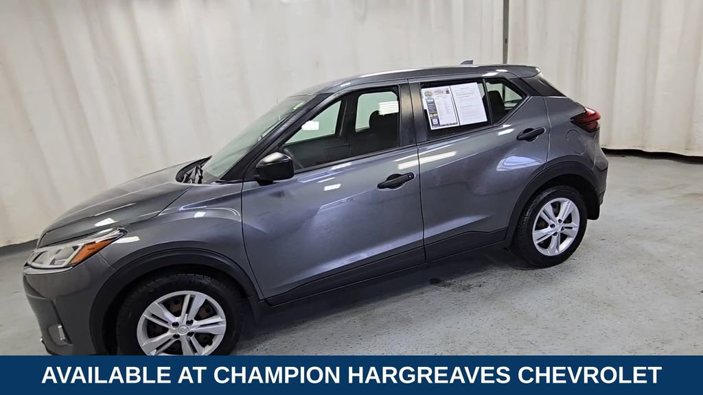 Used 2022 Nissan Kicks S FWD image 5