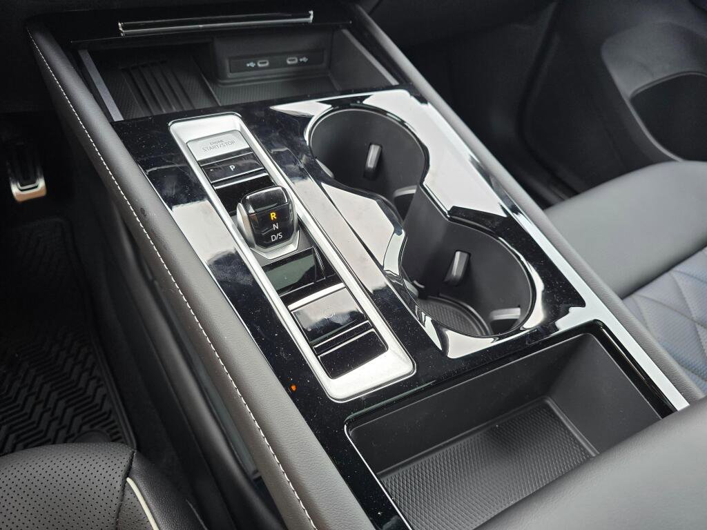 New 2026 Volkswagen Atlas Cross Sport SEL Premium R-Line image 33