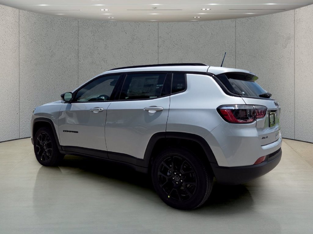 New 2026 Jeep Compass Latitude AWD/4WD image 7