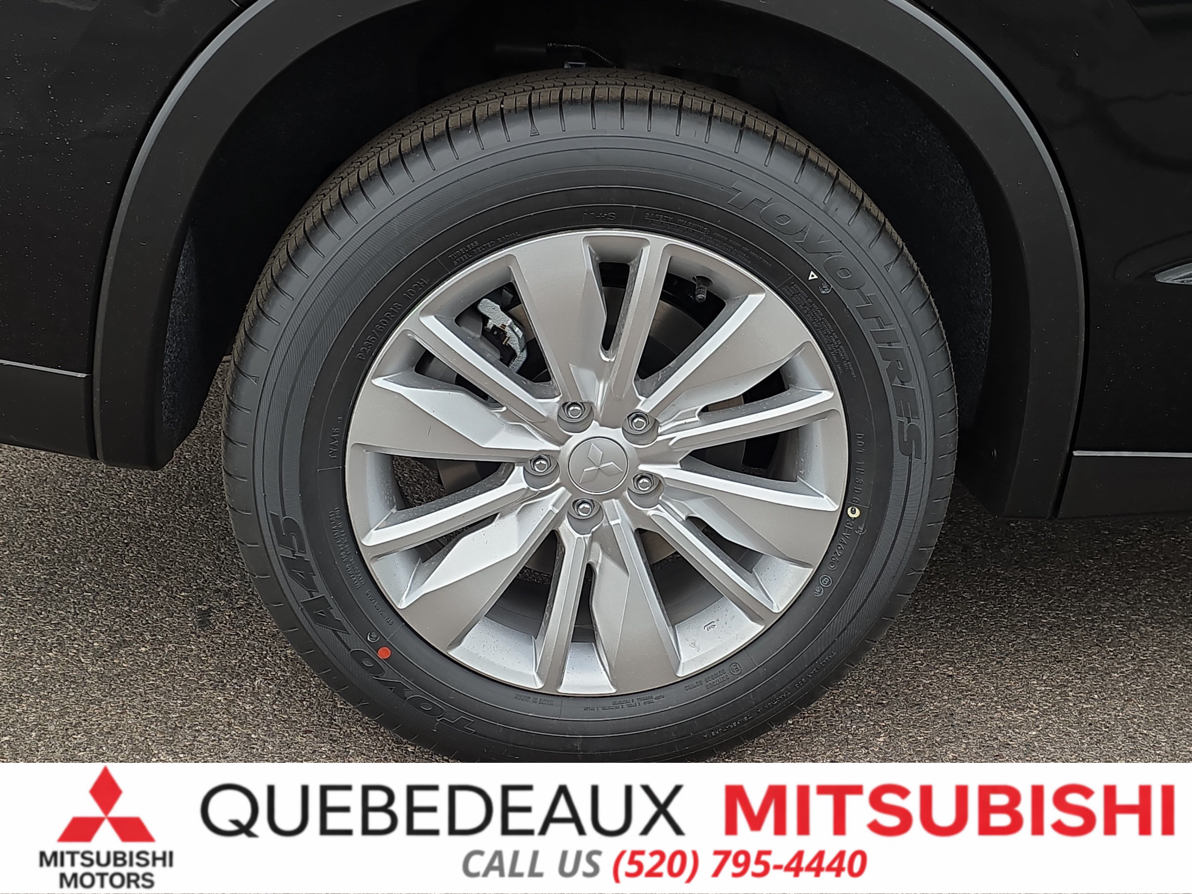 New 2026 Mitsubishi Outlander ES FWD image 8