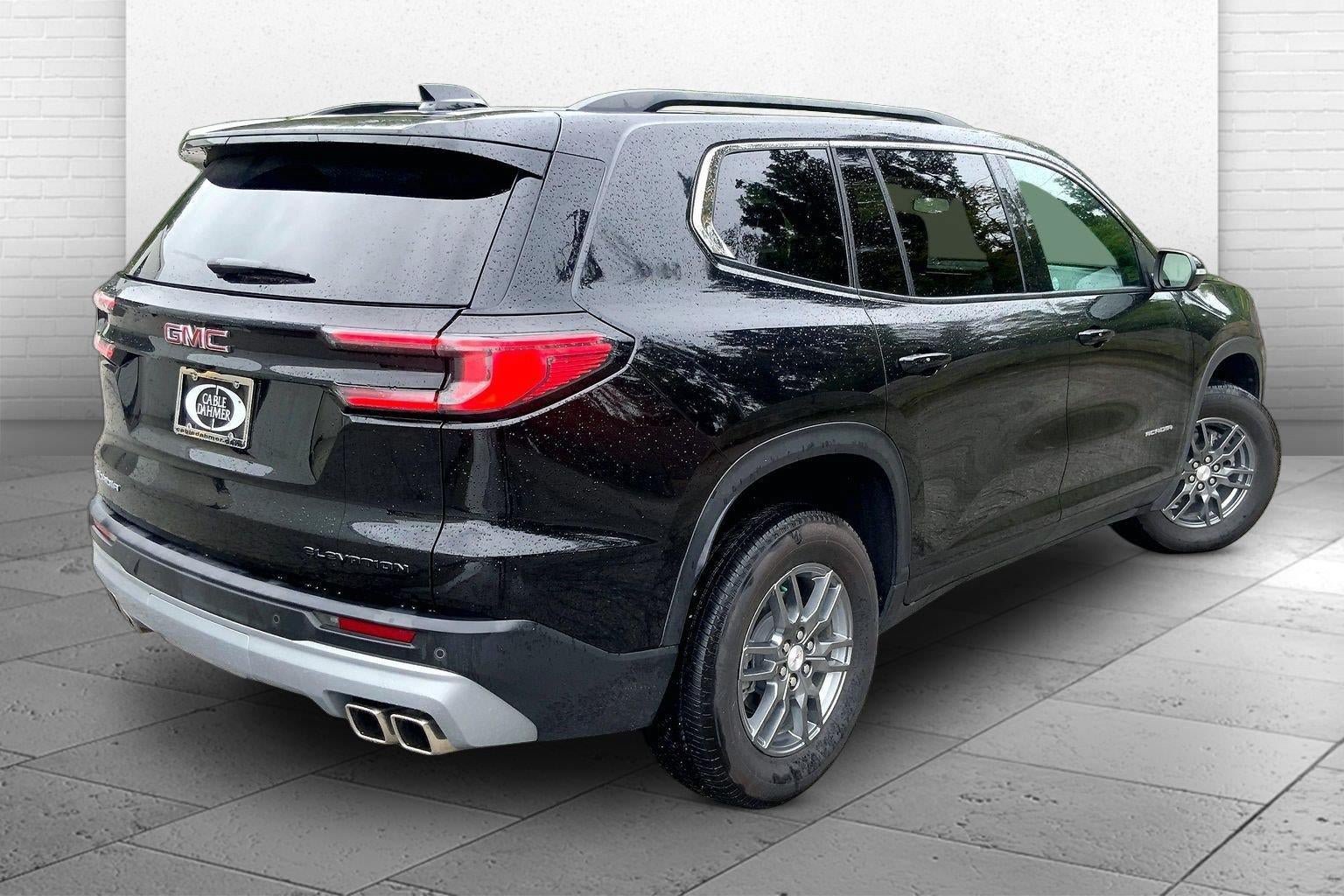 Used 2025 GMC Acadia Elevation FWD image 14