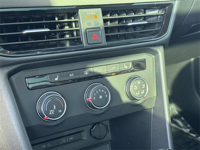 Certified 2022 Volkswagen Taos SE image 22