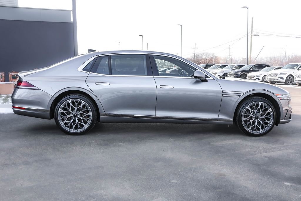 Used 2025 Genesis G90 3.5T image 15