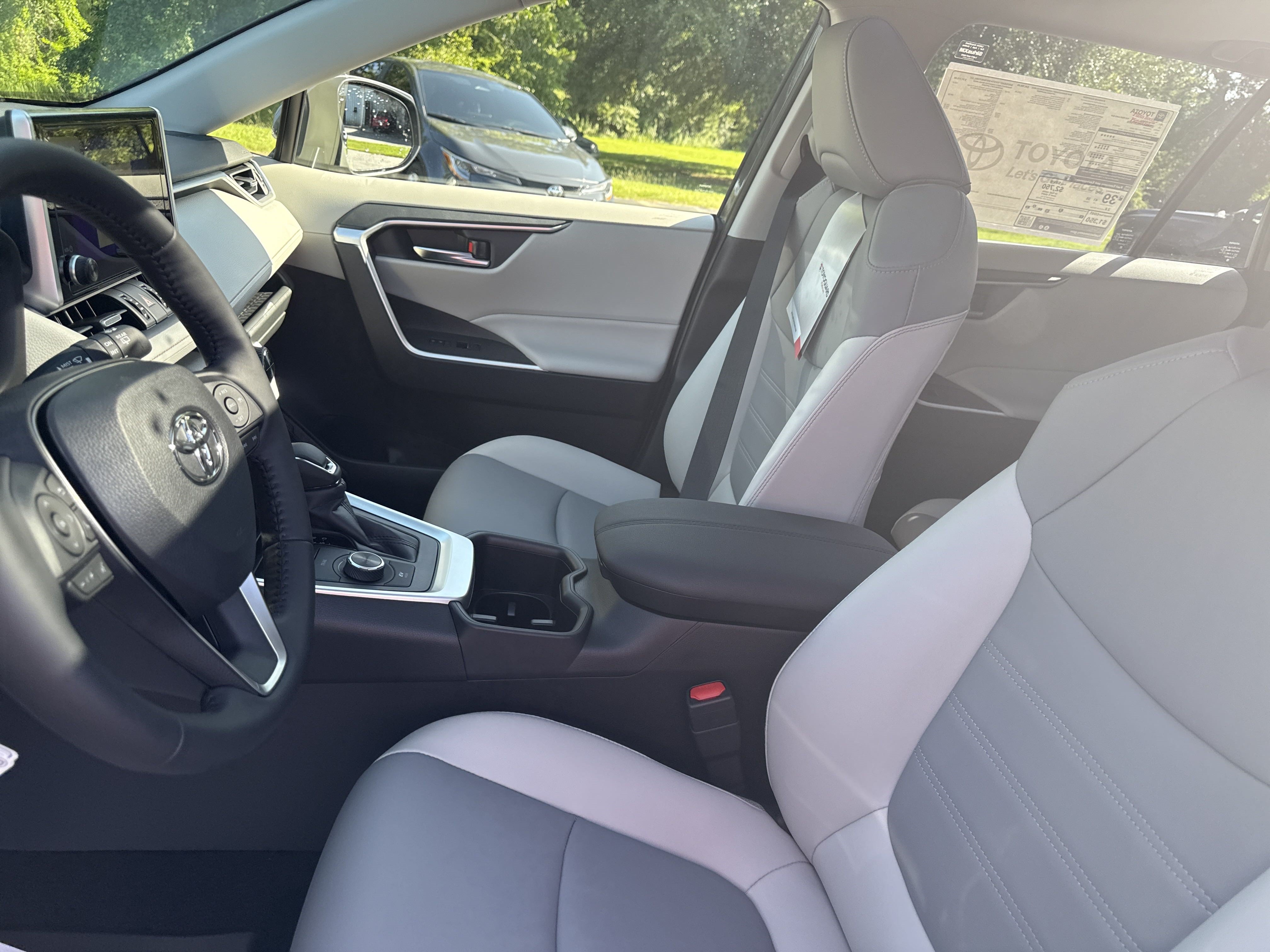 New 2025 Toyota RAV4 XLE Premium w/ Weather Package AWD/4WD image 13