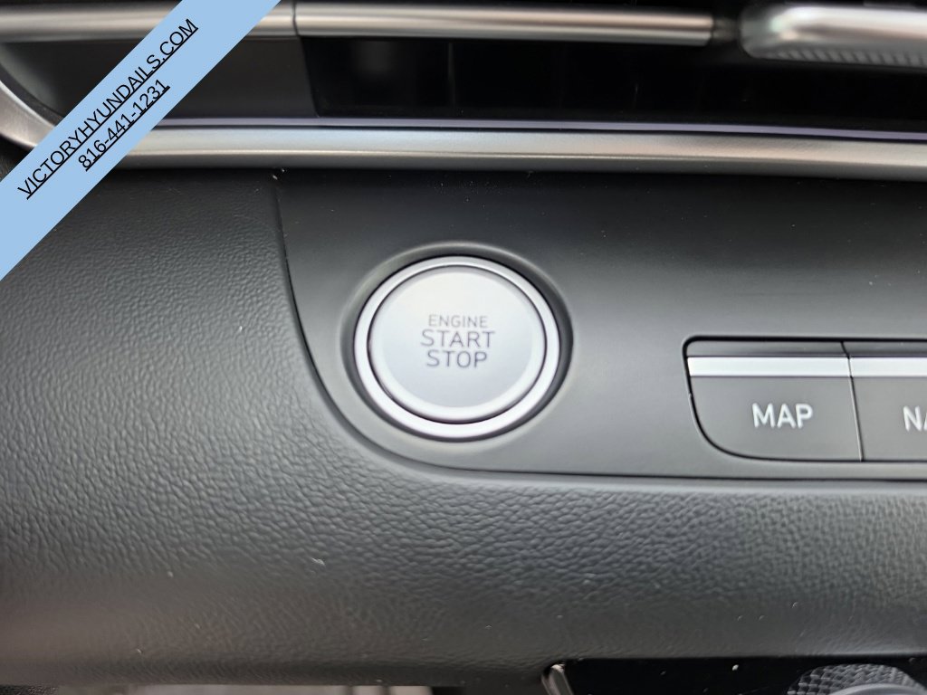 Used 2025 Hyundai Elantra SEL FWD image 25