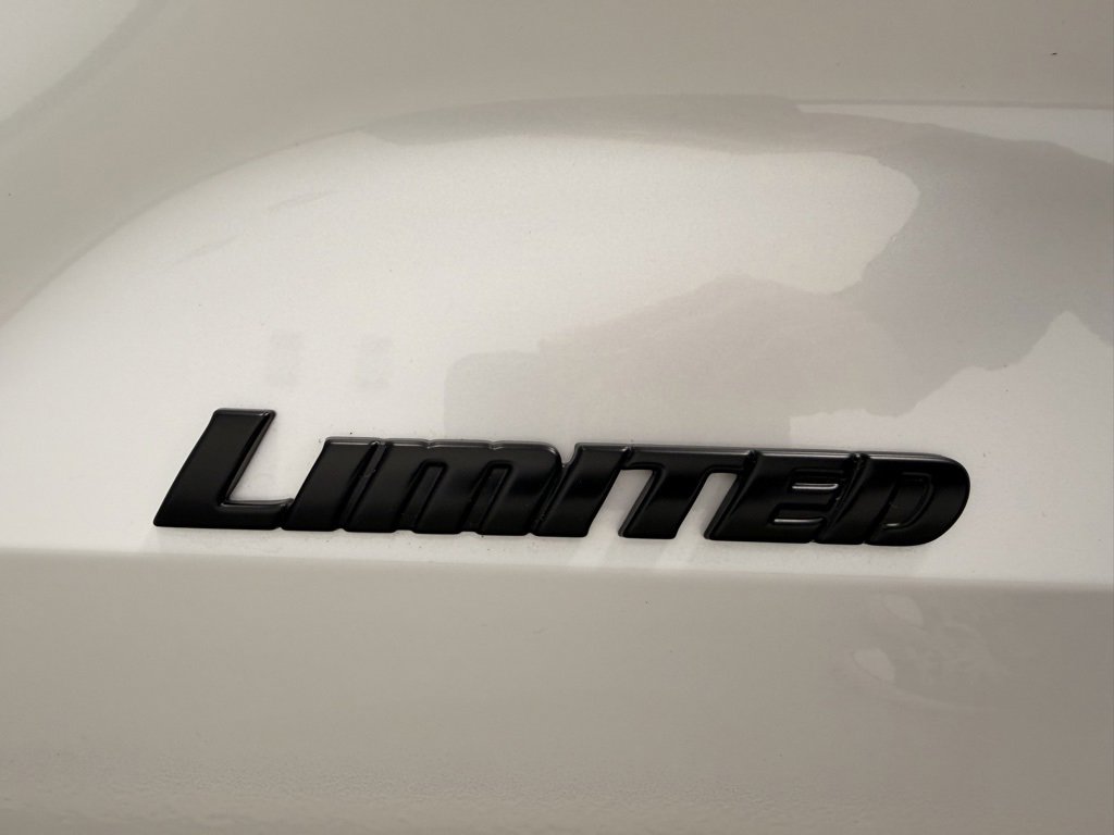 Used 2024 Toyota Sequoia Limited image 24