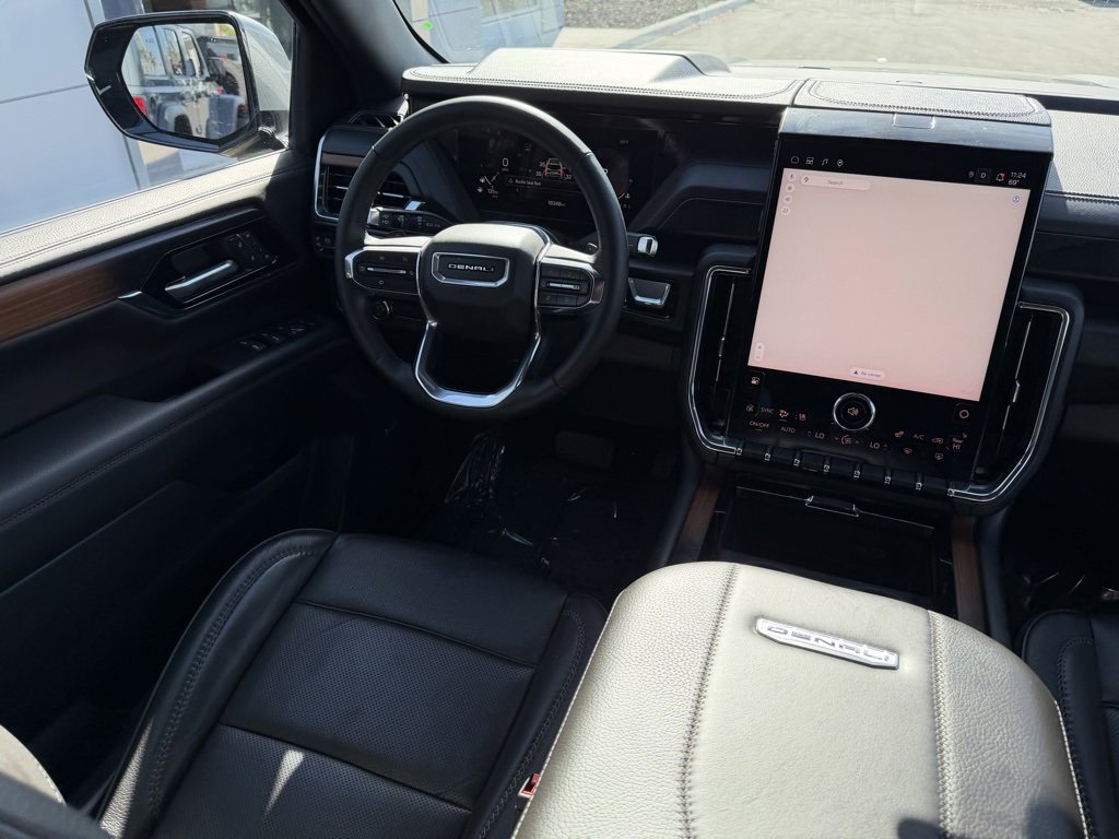 Used 2025 GMC Yukon Denali image 36