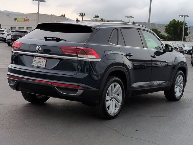 Used 2021 Volkswagen Atlas Cross Sport SE w/ Panoramic Sunroof Package FWD image 13