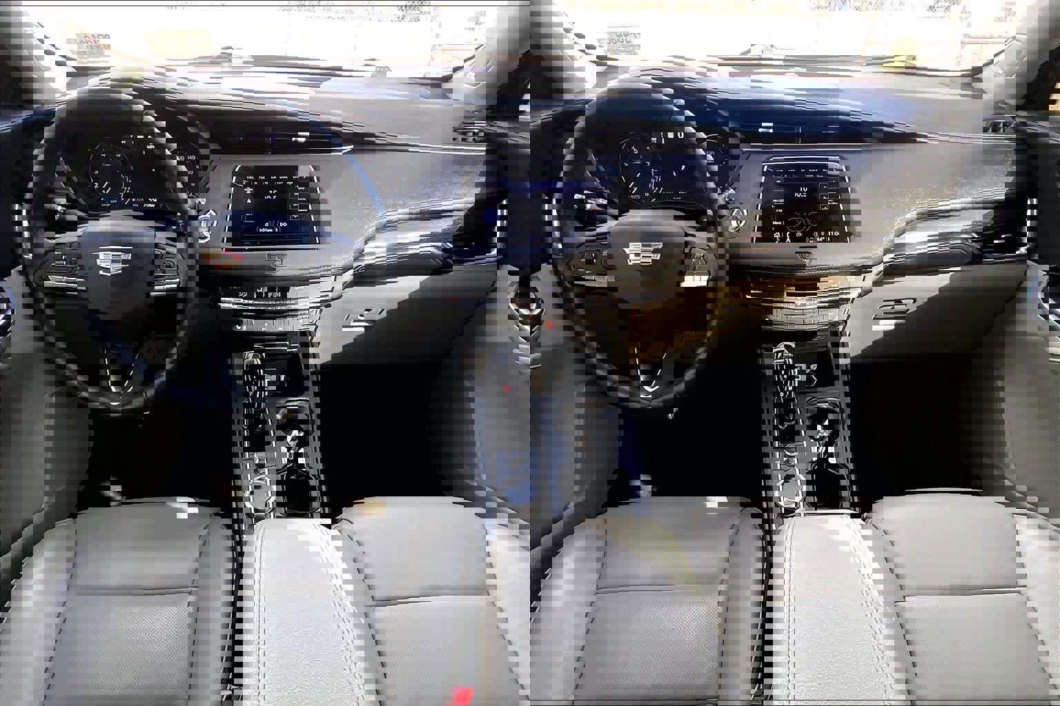 Used 2023 Cadillac XT4 Premium Luxury w/ Technology Package image 13