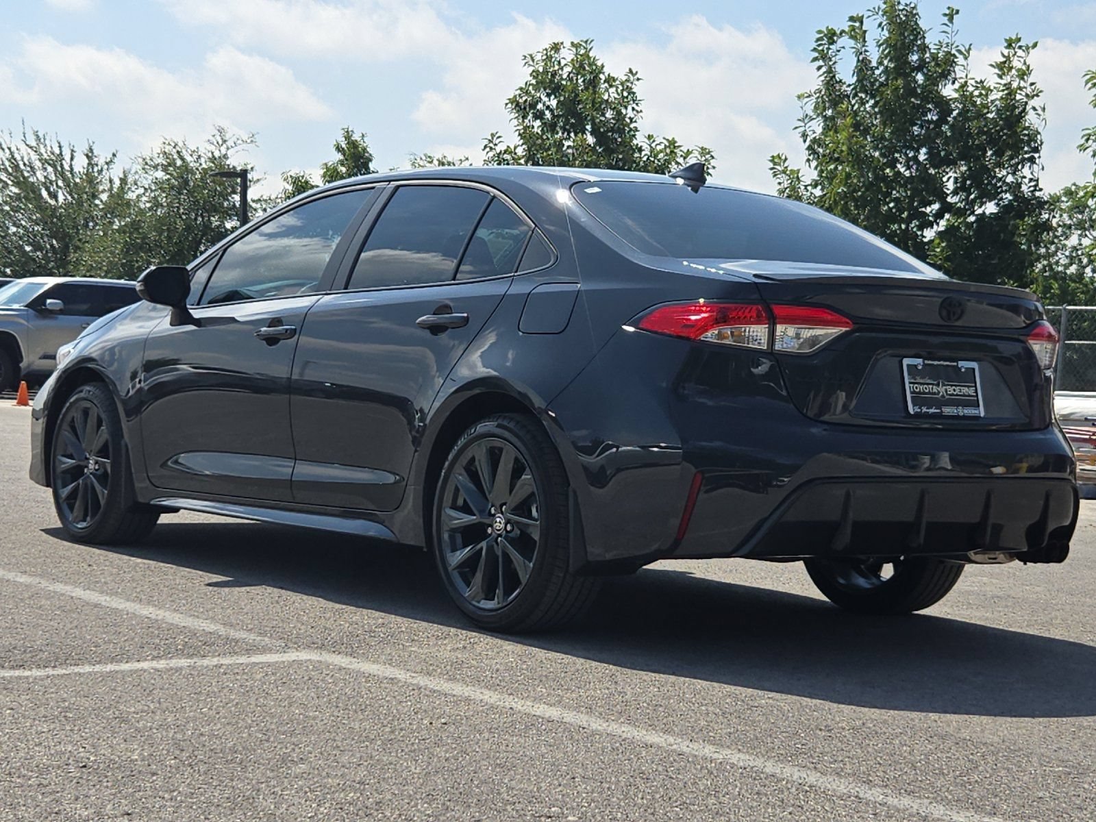 Certified 2026 Toyota Corolla SE FWD image 3