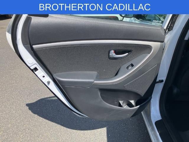 Used 2016 Hyundai Elantra GT FWD image 8