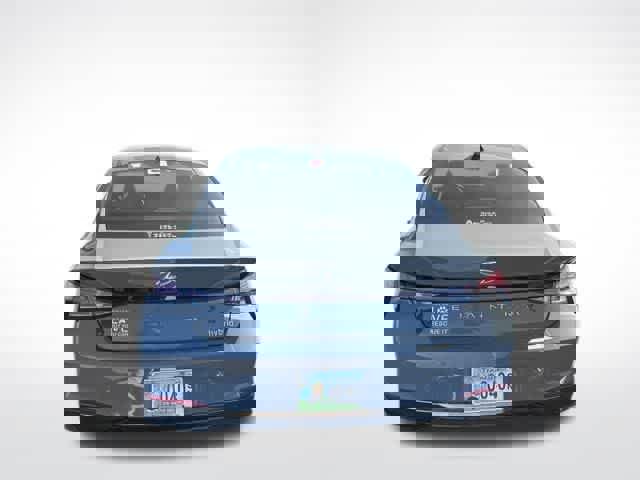 Certified 2022 Hyundai Elantra Limited w/ Cargo Package image 6