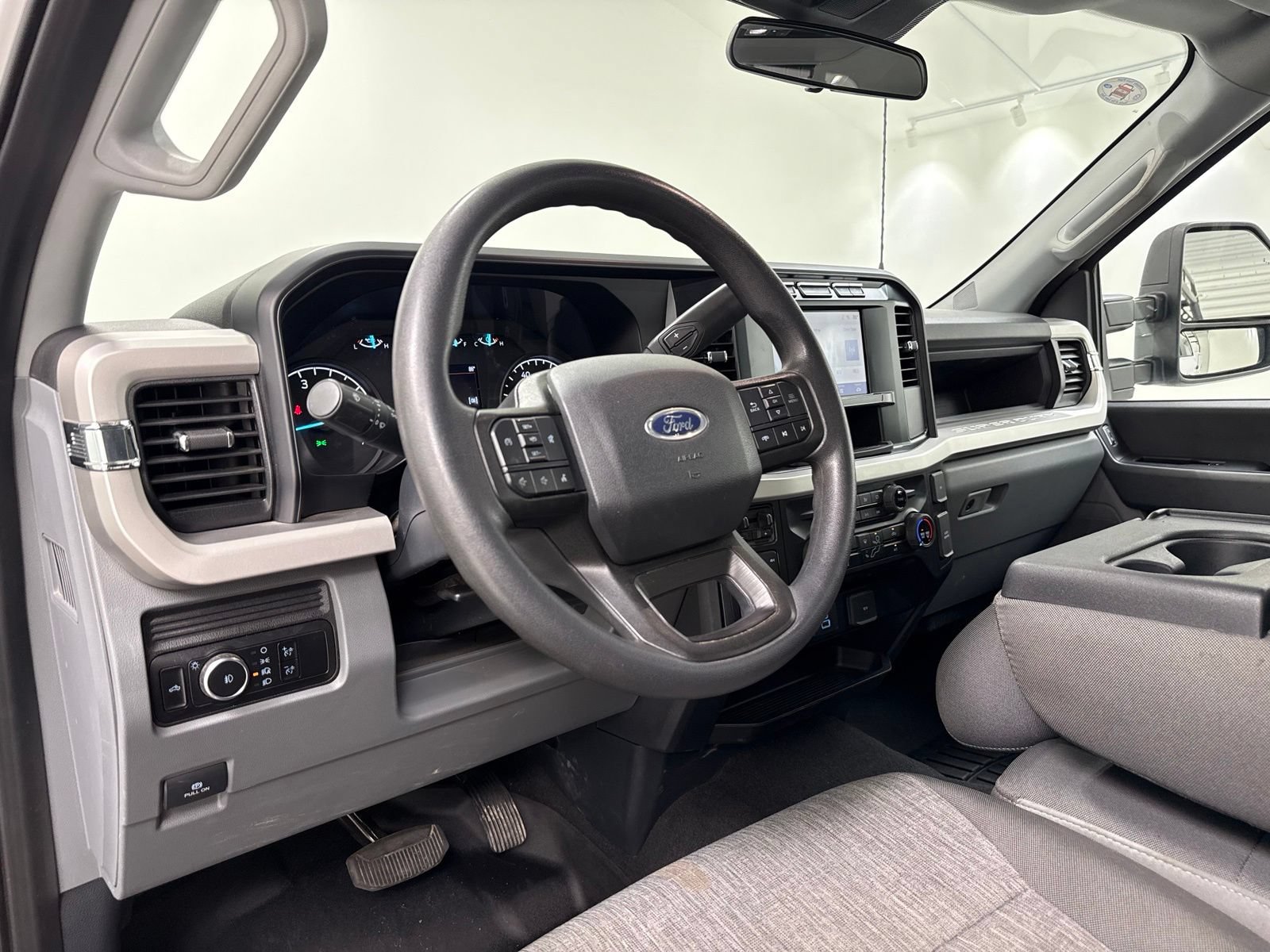 Used 2023 Ford F250 XL w/ STX Appearance Package AWD/4WD image 18