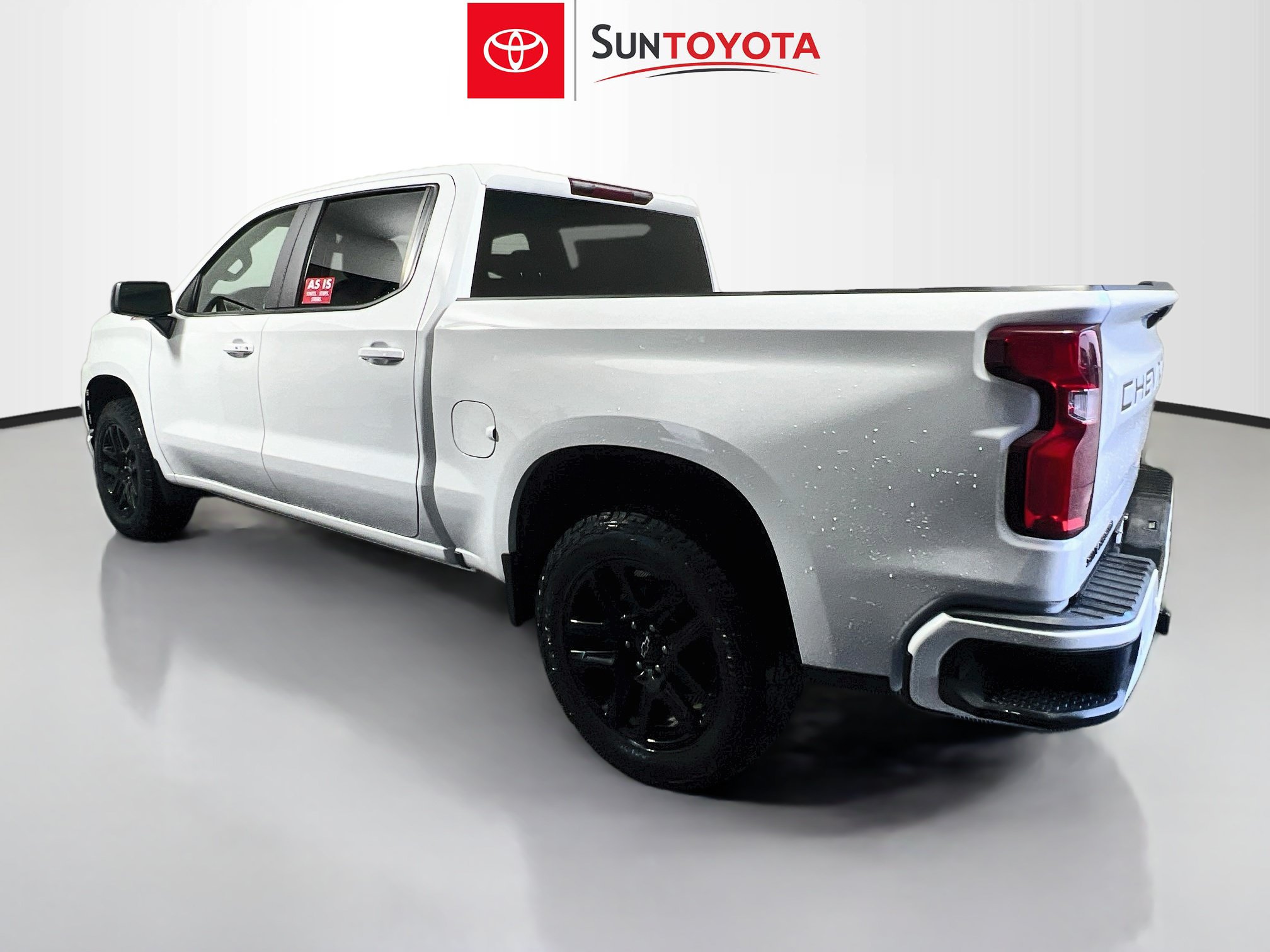 Used 2022 Chevrolet Silverado 1500 RST w/ LPO, Blackout Package AWD/4WD image 6