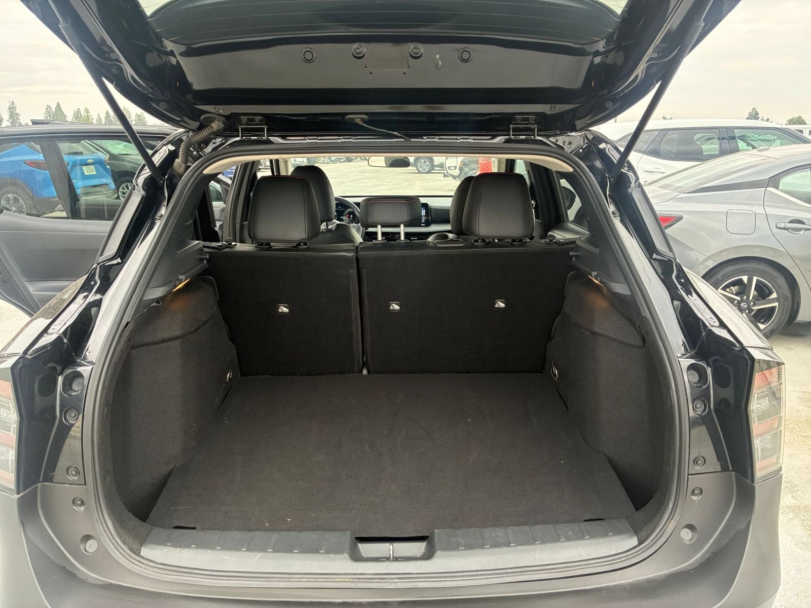 Used 2026 Nissan Kicks SR AWD/4WD image 25